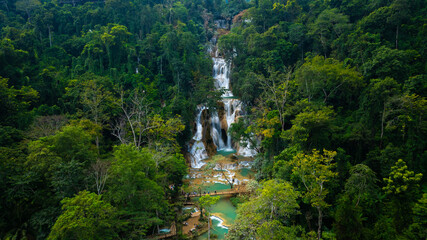 Obraz premium Kuang Si Waterfalls near Luang Prabang town in Laos.