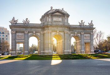 Obraz premium Puerta de Alcala gates in Madrid, Spain (translation 