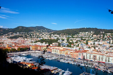 Widok na wzgórze Villefranche-sur-Mer, Prowansja-Alpy-Lazurowe Wybrzeże, Nicea, Francja, View of the hill of Villefranche-sur-Mer, Provence-Alpes-Côte d'Azur, Nice, France © 123108 Aneta