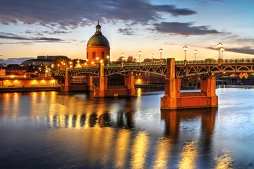 Saint-Pierre Bridge in Toulouse, France at sunset