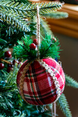 christmas tree decorations