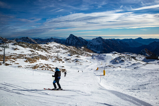 View of a ski slope in Dufourspitze ski area