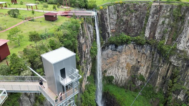 Cascata Avencal - Parque Mundo Novo - Urubici -  SC - Cachoeira
