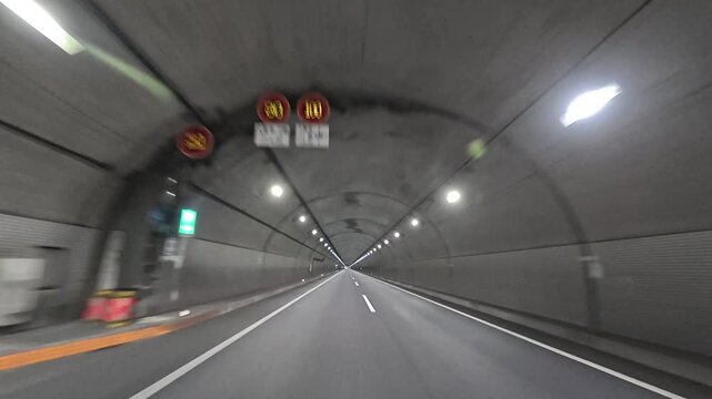 高速道路　移動映像　東海環状自動車道 トンネル
