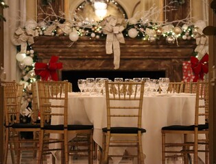 table setting in restaurant