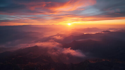Fototapeta premium Golden Sunrise Mountain Panorama