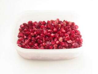 冷凍したザクロの実