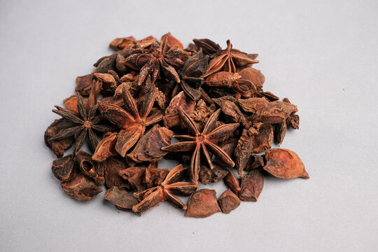 Detailed Macro View of Dried Star Anise Pods (Illicium verum) Demonstrating Unique Botanical Structure and Culinary Spice Qua