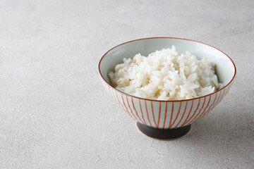 もち麦を配合して炊いたご飯