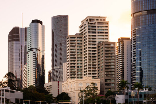 tall city buildings