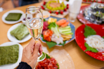 手巻き寿司パーティー_シャンパンで乾杯