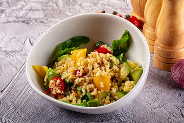 Bilgur tabuleh salad with vegetables