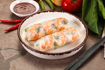 Vietnamese spring roll with prawn