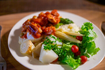 手作りのクスクス＿トマトソース