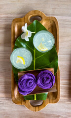 Luxury Spa Welcome Set with Lemonade and Purple Towels