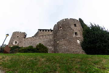Obraz premium Bastioni presso il castello medievale di Gorizia 