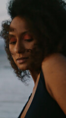 Vertical Paper Cut Transition 06