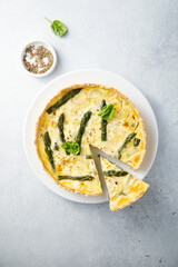 Traditional asparagus quiche