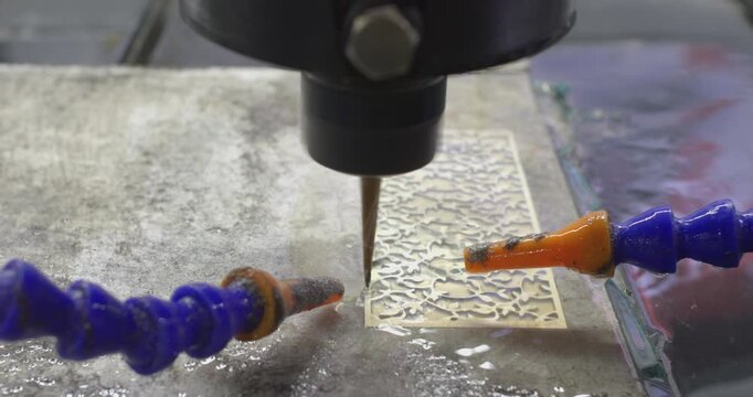 Precision cnc machine engraving metal plate