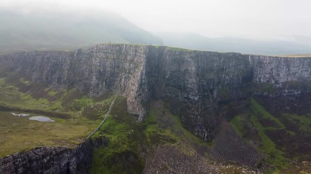 Falaise de Quiraing en &eacute;cosse sur l'ile de skye