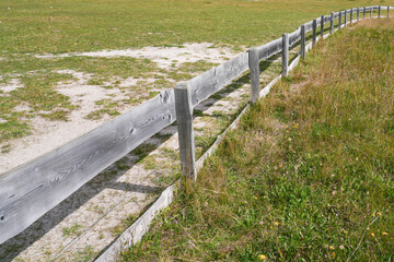 Obraz premium Wooden fence in the pasture
