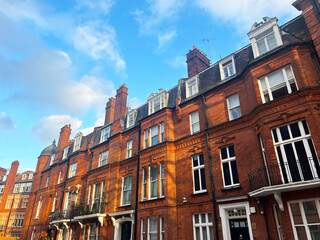 Obraz premium Traditional Victorian architecture in Knightsbridge, London