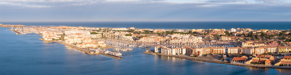 Port Leucate vu du ciel (11370) dans l'Aude en Occitanie