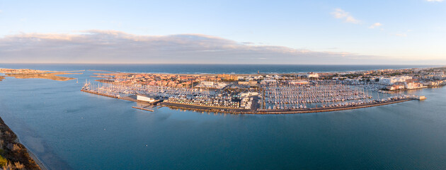 Port Leucate vu du ciel (11370) dans l'Aude en Occitanie