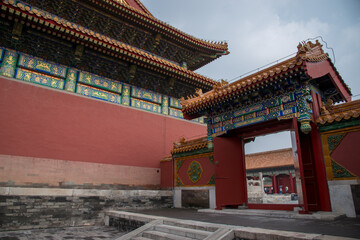 Obraz premium The Forbidden City Beijing - Traditional Chinese Architecture and Ornate Gates