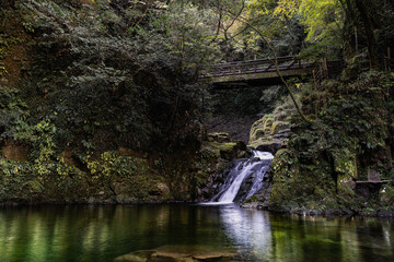 三重-【赤目四十八滝（紅葉）】