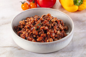 Black eye beans wutg tomato sauce