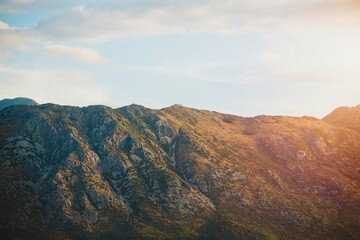 Fototapeta premium Beautiful valley lake with scenic backdrop