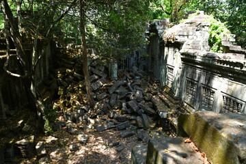 Naklejka premium カンボジア シェムリアップ遺跡群 ベン・メリア