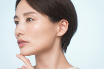 美しいアジア人女性の横顔