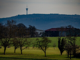 Sendemast in der Entfernung © focus finder