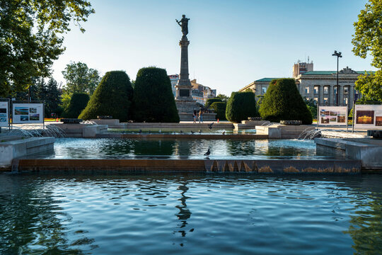 Monument of Liberty and fountains in central Ruse