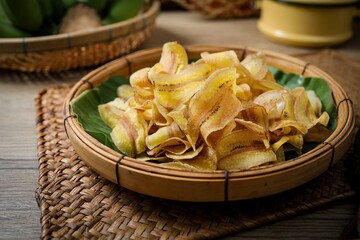 Fried banana slices,Crispy Thai Banana Chips,Kluay Chab: Traditional Thai Snack © Meowwelove