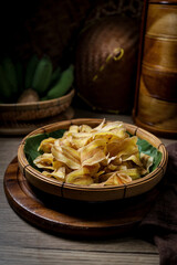 Fried banana slices,Crispy Thai Banana Chips,Kluay Chab: Traditional Thai Snack