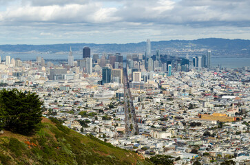 Obraz premium View of San Francisco from the Twin Peaks 