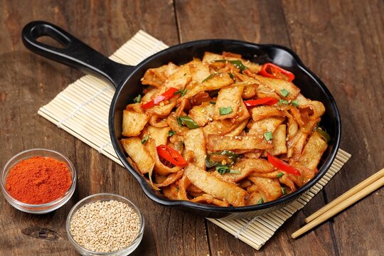 Eomuk bokkeum is a Korean fried fish cake. It's usually served as a side dish with dosirak, a traditional Korean lunch.