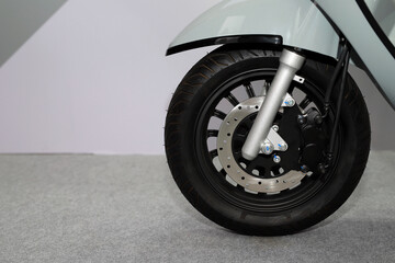 Obraz premium Buying a new motorcycle with a low-interest loan.