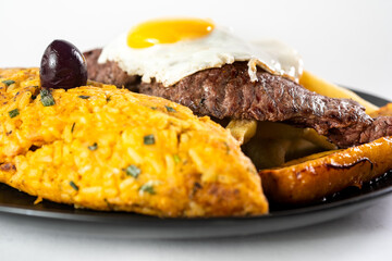 Tacu-tacu con huevo, peruvian food