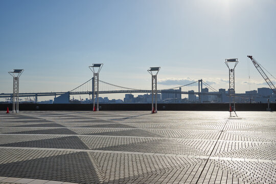 東京都　晴海客船ターミナルからのレインボーブリッジの眺め
