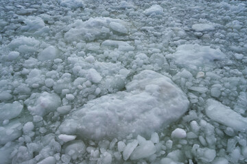 北海道　船上から見た網走港の流氷