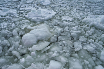 北海道　船上から見た網走港の流氷 © osap1111