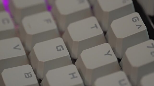 Keyboard rgb lights change colors and patterns on keys