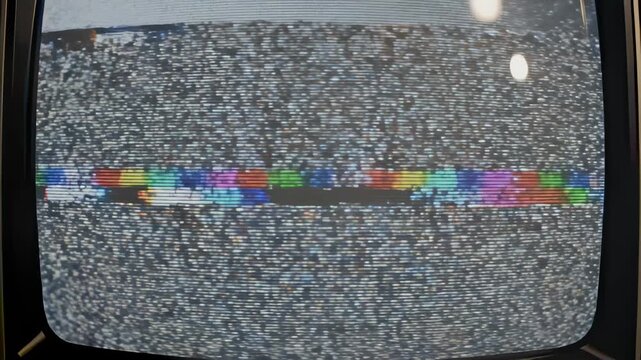 Vintage Tv Displaying Static Glitch Effects With Color Bars