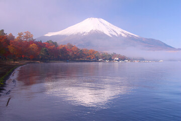 Fototapeta premium 山中湖から見た富士山