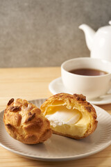 シュー・ア・ラ・クレーム　フランス菓子のイメージ