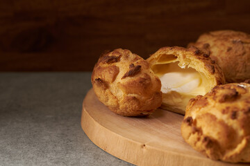 シュー・ア・ラ・クレーム　フランス菓子のイメージ